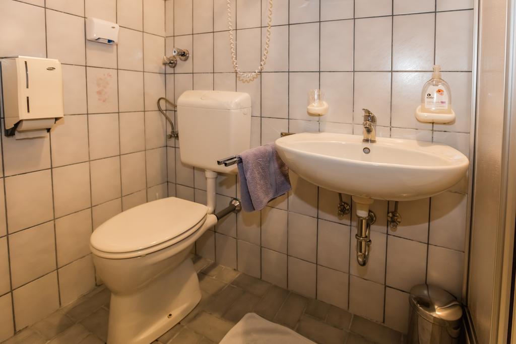 Hotel Denk Bed&Breakfast Vorchdorf Eksteriør billede