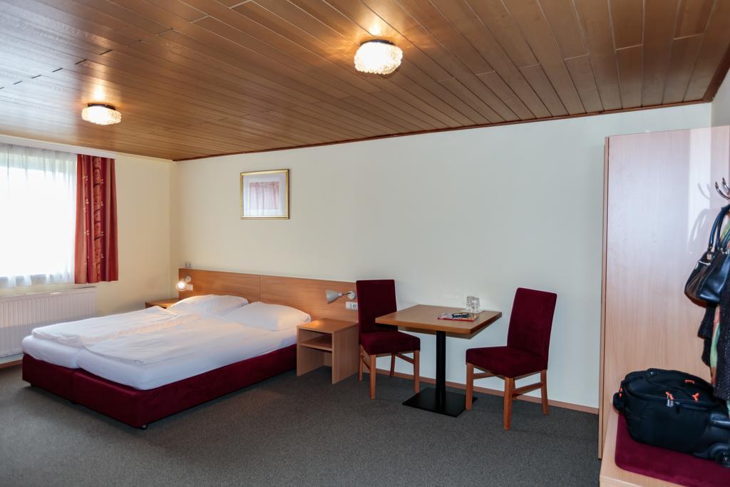 Hotel Denk Bed&Breakfast Vorchdorf Eksteriør billede